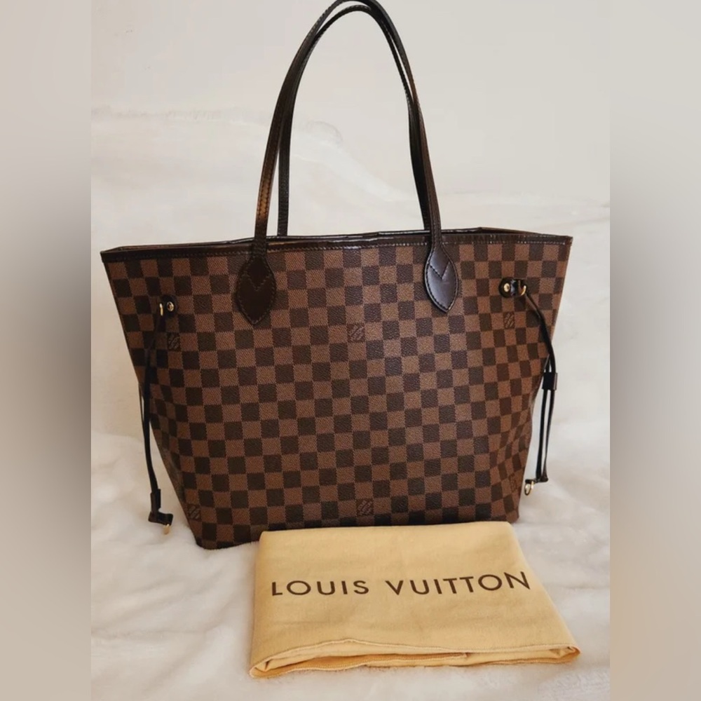 ***SOLD*** Louis Vuitton Neverfull MM
